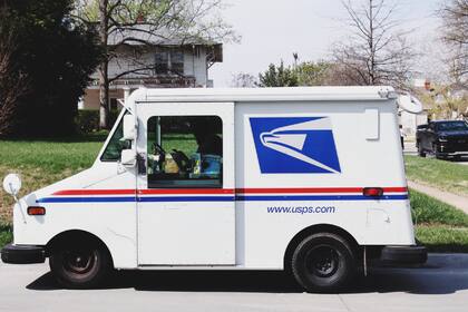 El Servicio Postal de Estados Unidos busca empleados