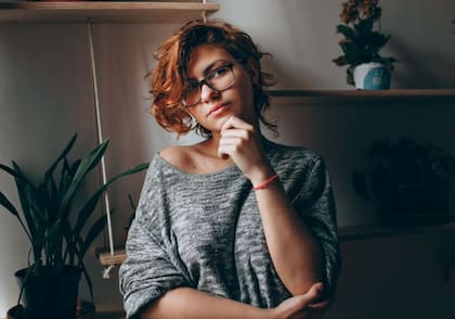 El sesgo de negatividad es una función evolutiva que hace que el cerebro registre con mucha más fuerza las experiencias negativas, los fallos y los peligros que los aciertos o los momentos felices