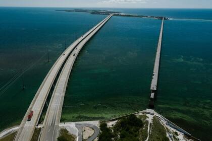 El Seven Mile Bridge es uno de los puentes más extensos del mundo sobre el agua