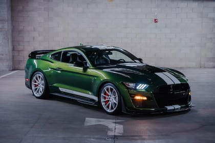 El Shelby GT500KR es una edición especial por el cumpleaños 60 de la compañía fundada por el ex piloto Carroll Shelby