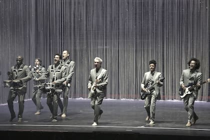 El show del músico norteamericano a la audiencia en estado de expectación constante