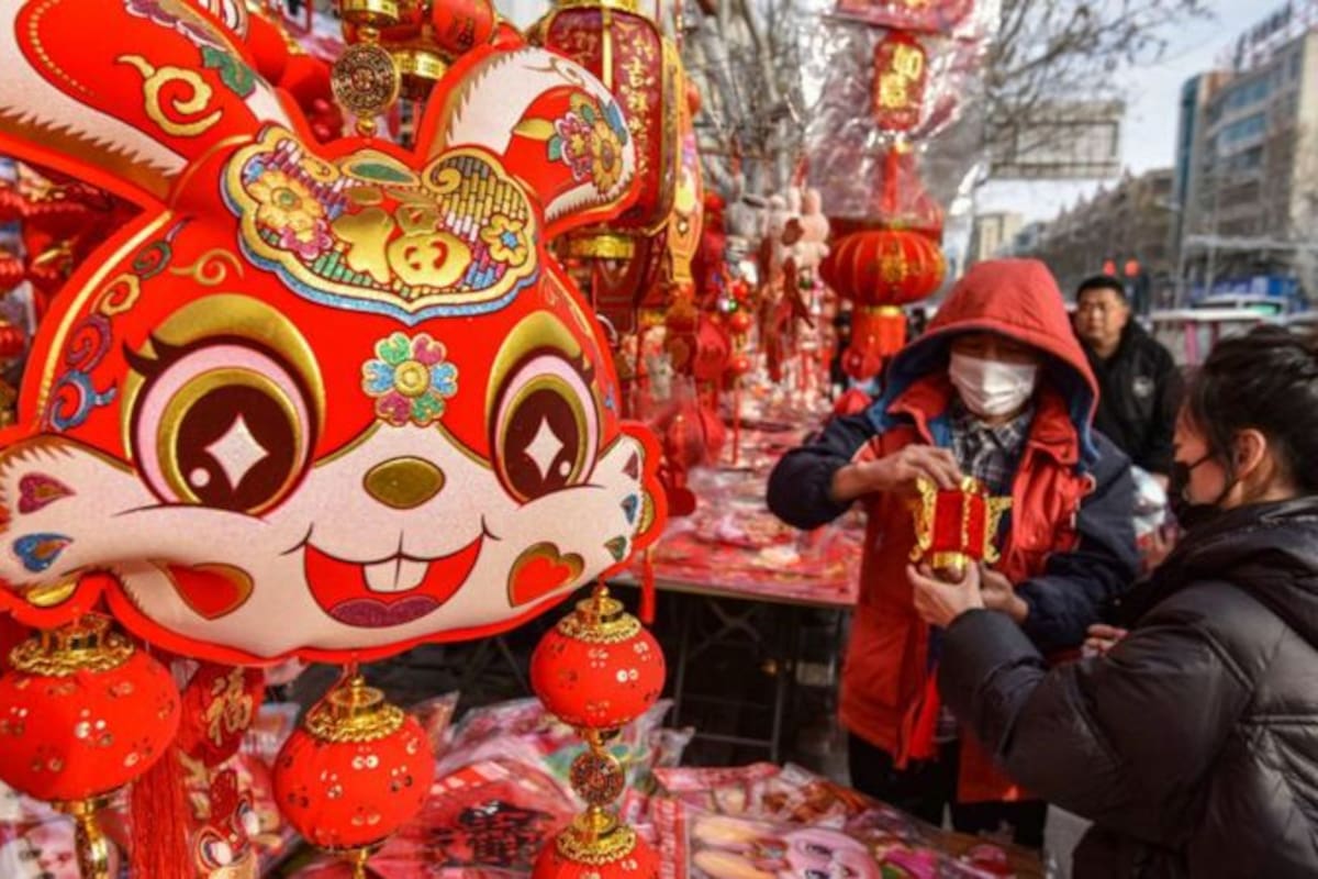 El signo del conejo -que constituye el cuarto de los 12 animales del zodíaco chino- representa destreza, ingenio y prosperidad en la cultura china.