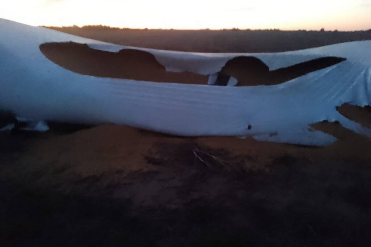 El silobolsa que rompieron y robaron mercadería a Gustavo Frederking