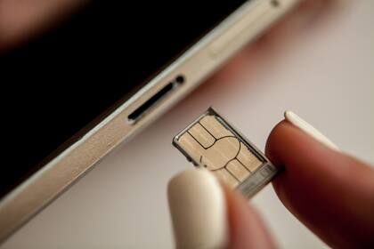 El SIM Swapping es el reemplazo del chip asociado a una línea de celular para apoderarse de ese número, y de todos los servicios asociados a él
