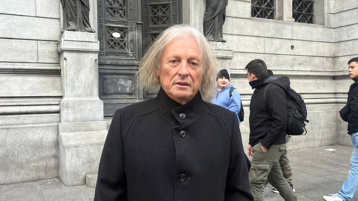 Villarruel le abrió las puertas del Senado al Pollo Sobrero para denunciar el