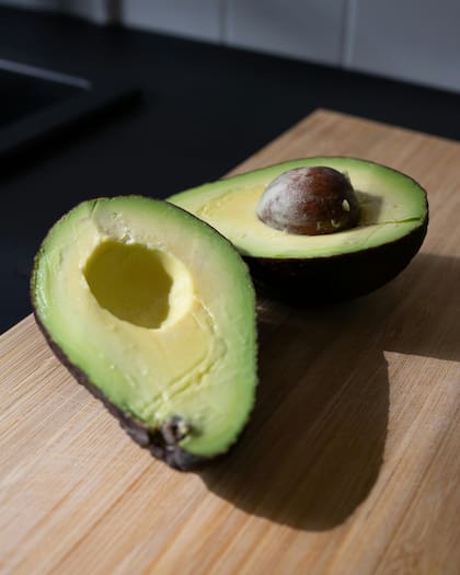 El síndrome de ovario poliquístico y los alimentos que no pueden faltar para mejorar tu salud