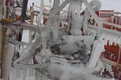 La nieve, el hielo y el viento golpean la zona de El Escorial