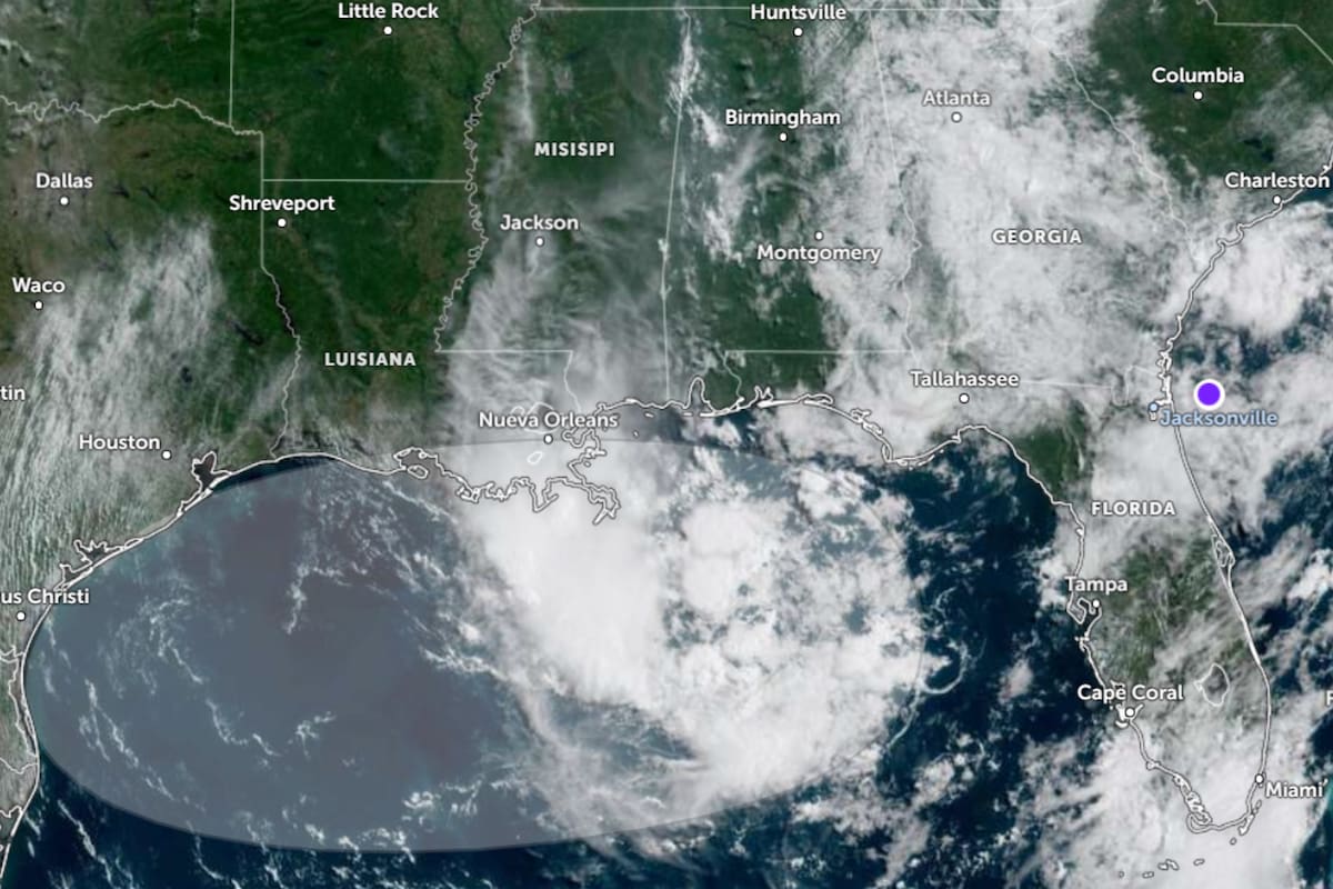 El sistema de baja presión frente a Florida tiene 10% de probabilidad de convertirse en depresión tropical
