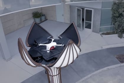 El sistema desarrollado por Matternet simplifica la entrega y recepción de cargas con estudios médicos, que evita la interacción del personal con una estación especial para el aterrizaje y despegue de drones