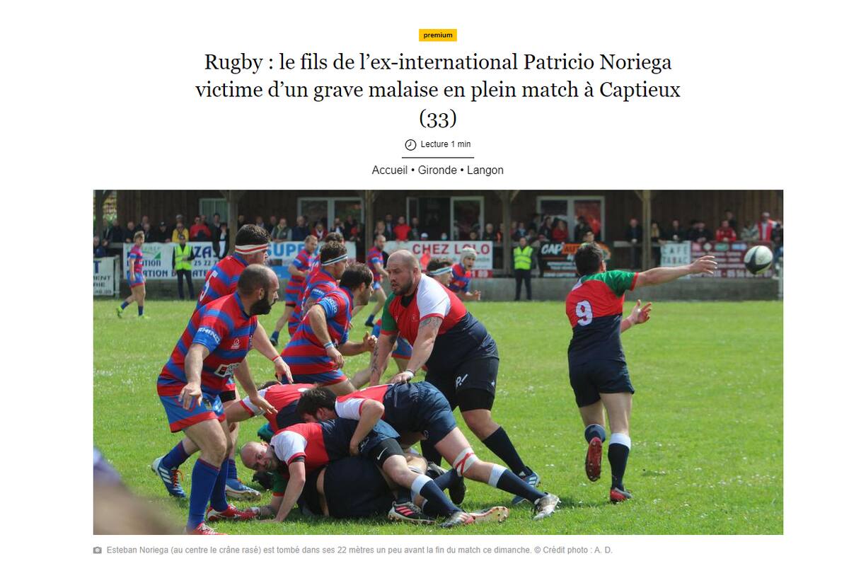 El sitio regional Sudouest fue testigo del hecho; aquí, Esteban Noriega durante el partido, parado en el centro de la imagen, en una formación