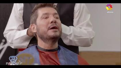 El sketch inicial de ShowMatch giró, como siempre, alrededor de la figura de Marcelo Tinelli. Pura autorreferencialidad.