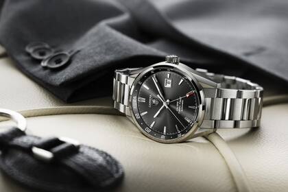 El smartwatch de Tag Heuer, con Android Wear, estará basado en el modelo Carrera, con un precio estimado de 1400 dólares
