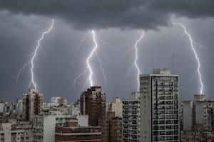 A qué hora llegan las tormentas fuertes a Buenos Aires, según el SMN