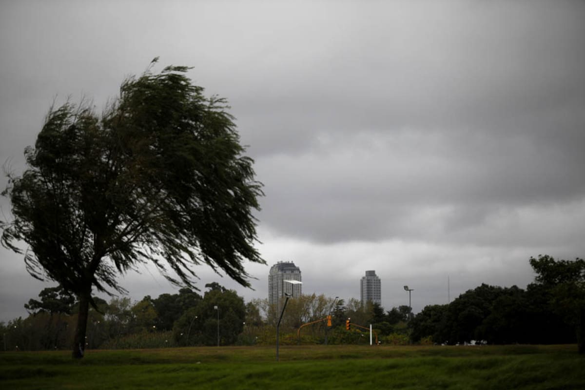 El SMN renovó la alerta por tormentas fuertes y ráfagas para la Capital y Buenos Aires
