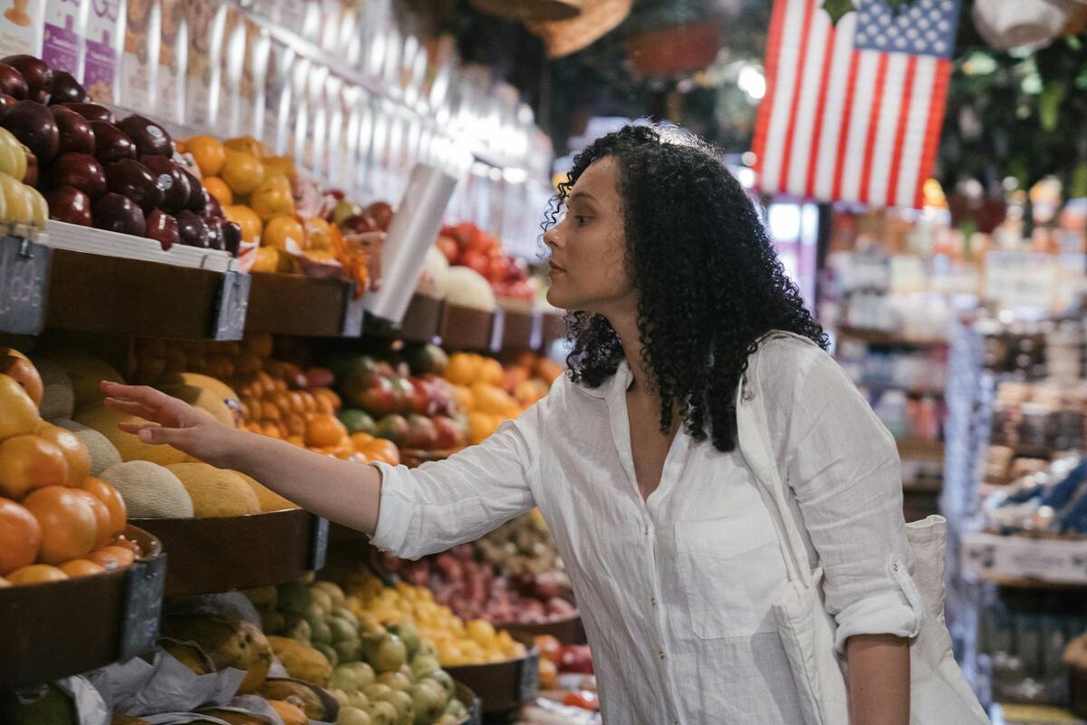 El SNAP tiene dos conjuntos de requisitos laborales: los generales y los que aplican para adultos sin discapacidad sin dependientes