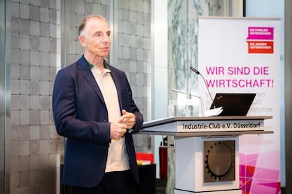 El sociólogo e historiador alemán Rainer Zitelmann es defensor del libre mercado y confía en que el Presidente Javier Milei está "en el camino correcto"