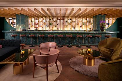 El sofisticado bar londinense llegó al primer puesto de los 50 Best Bars anunciados ayer. Foto: Facebook
