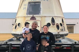 La historia del soldador mexicano que se hizo millonario después de que SpaceX salió a la bolsa