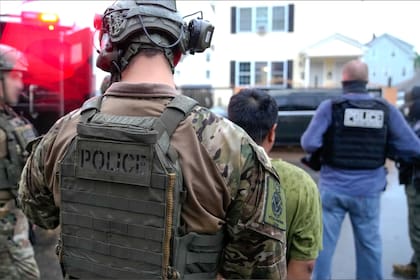 El solicitante de asilo fue detenido hace cinco meses por agentes del ICE y, pese a que fue liberado, aun no le devuelven sus objetos personales