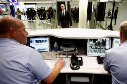 El solicitante deberá indicar en el ETIAS cuál es el primer país que visitará en el espacio Schengen y ahí deberá ser aprobada su entrada por las autoridades migratorias locales