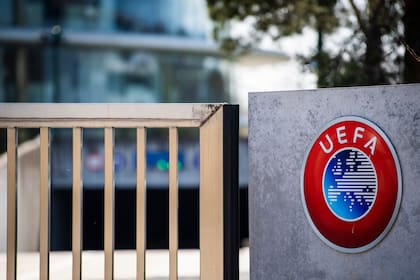 El sorteo de los playoffs de la Champions League 2025-2026 se llevará a cabo este viernes en la sede de la UEFA