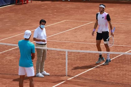 El sorteo previo a una final argentina en Italia: Francisco Cerúndolo se consagró en el Challenger de Cordenons al vencer a Tomás Etcheverry.