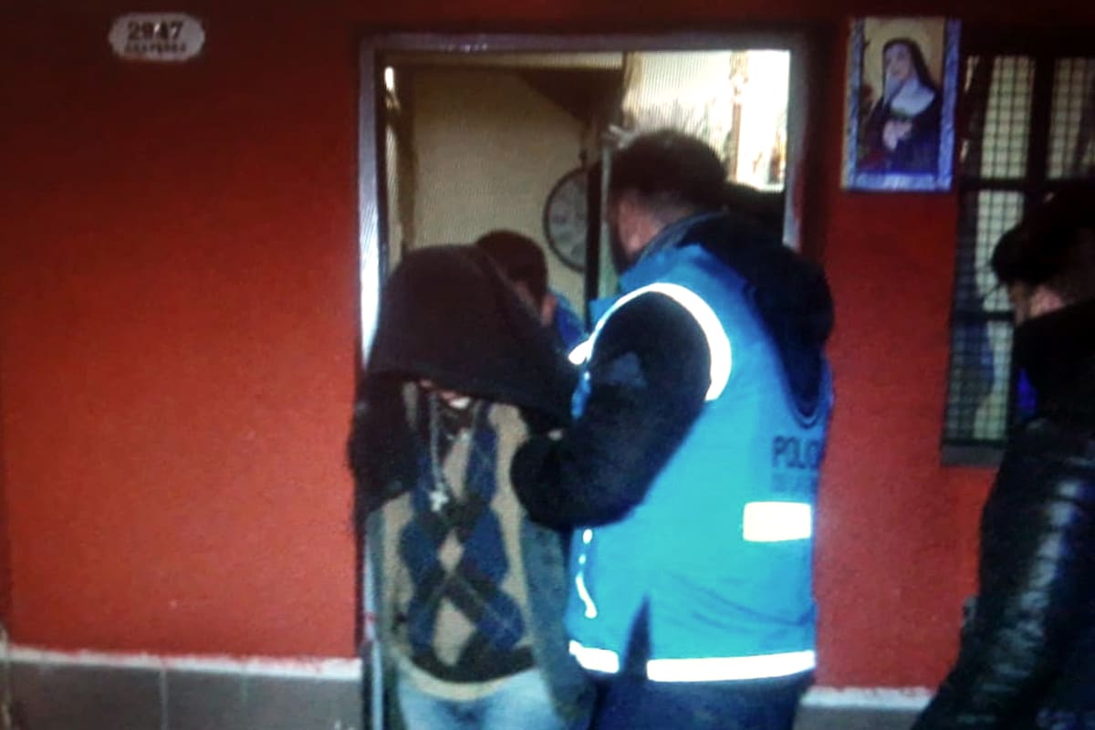 El sospechoso fue detenido por personal de la Policía de la Ciudad