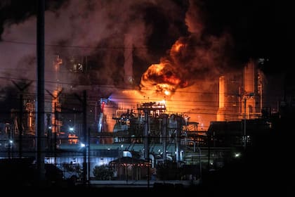 El sospechoso habría intentado llamar en reiteradas oportunidades al 911 para notificar el incendio