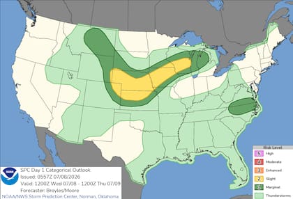 El SPC emitió un Riesgo Leve por tormentas severas que abarca desde las Llanuras Centrales hasta el Valle del Missouri y el Alto Valle del Mississippi