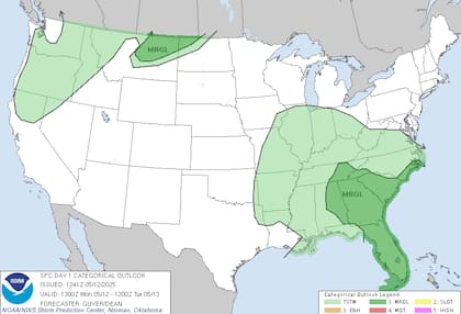 El SPC no descarta que este río atmosférico, que provocó un torbellino y un tornado en Pensacola, durante el fin de semana, pueda volver a hacerlo entre el lunes y el martes