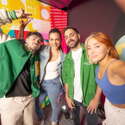 El staff de Red Flag, el nuevo programa de Luzu TV