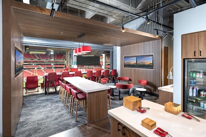 El State Farm Stadium ofrece cuatro opciones de asientos premium