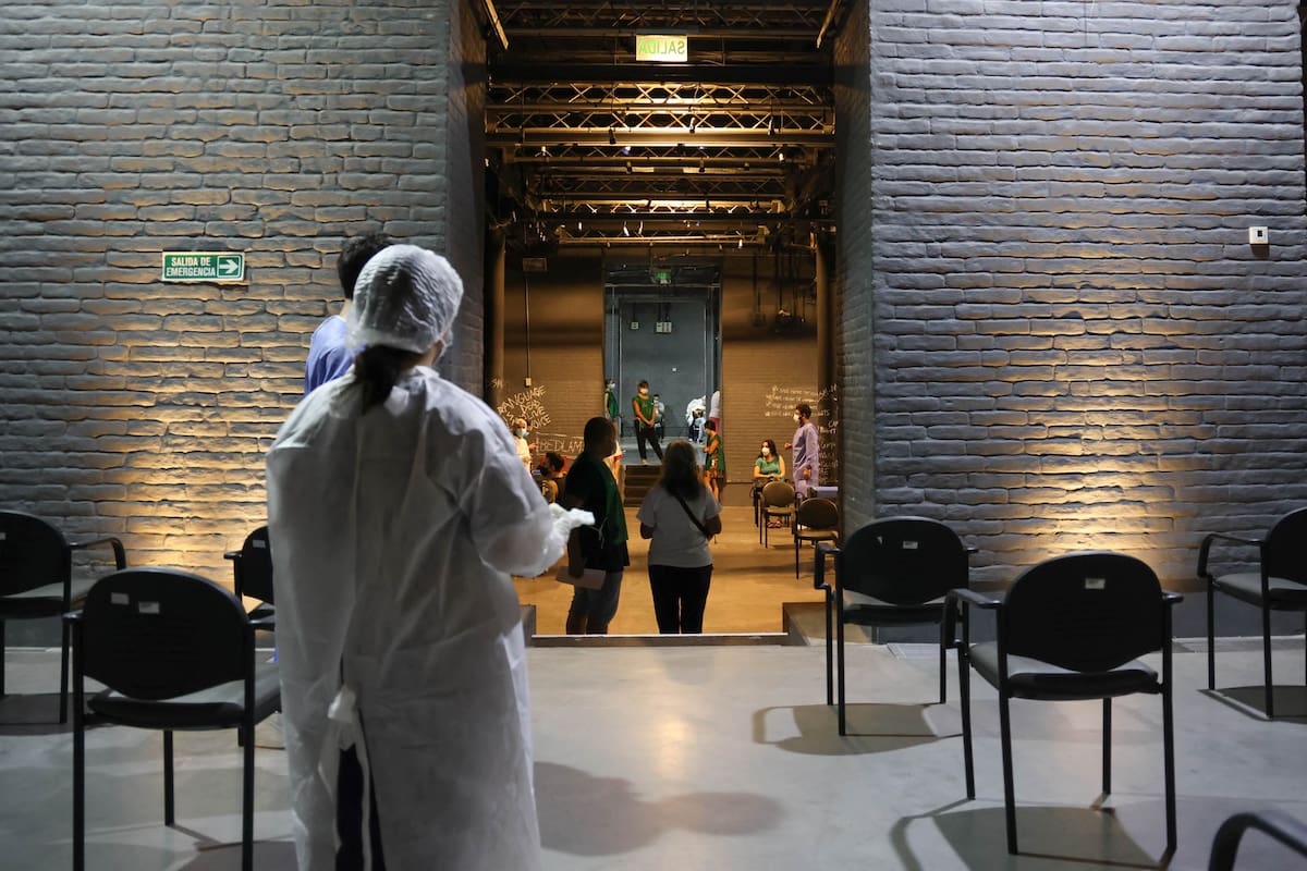 El stock de vacunas contra el Covid en el país hoy sería de unos 12,3 millones de dosis para chicos y adultos