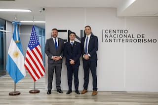 El subdirector adjunto del FBI visitó la Argentina y se reunió con funcionarios de la SIDE