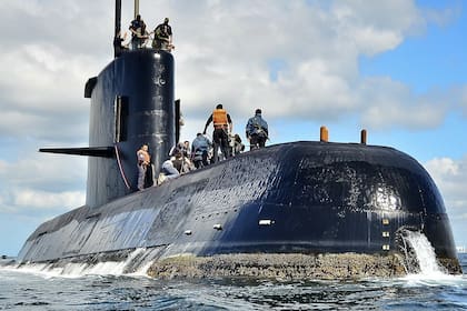 El submarino fue encontrado a las 00.05 del 17 de noviembre, cuando se cumplía un año y un día de su desaparición