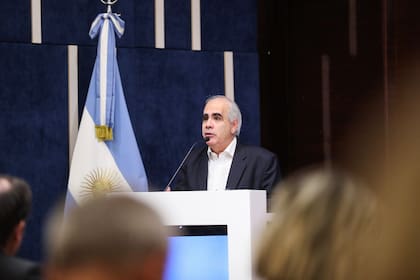 El subsecretario de Economía del Conocimiento, Santiago Pordelanne, en la presentación del programa Capacitar