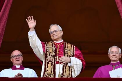 El sucesor de Francisco tiene 69 años, nació en Chicago y es nacionalizado peruano; es el segundo papa de América