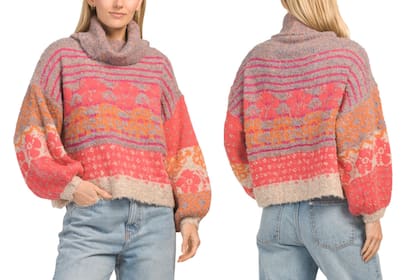 El suéter de cuello alto con mangas abullonadas se puede combinar con cualquier tipo de prenda y outfit invernal (Marshalls)
