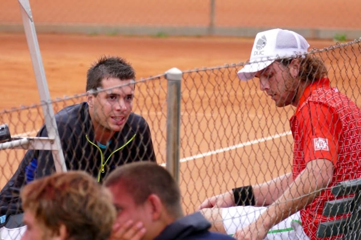 El suizo Joss Espasandin junto a Marco Trungelliti