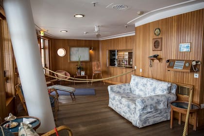 El Sun Lounge.
