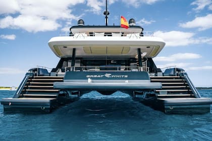 El Sunreef 80 está entre los mejores del mundo, según un sitio especializado.