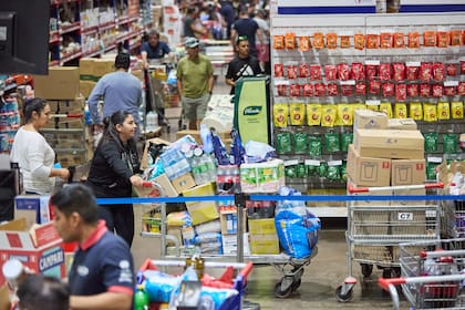 El supermercado mayorista Oscar David, en Mendoza, es uno de los lugares al que más concurren los chilenos para hacer sus compras favorecidos por la diferencia de precios.