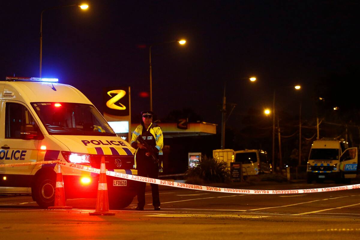 El supremacista australiano Brenton Tarrant fue llevado a declarar a un tribunal de Christchurch horas después de su detención por el asesinato de al menos 49 personas