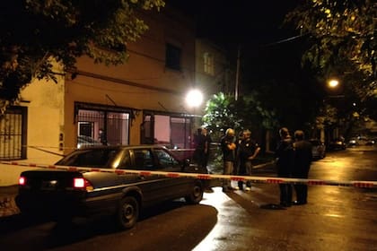 El supuesto Ford Galaxy en el que se habrían desplazado los delincuentes que interceptaron al hijo de Baby Etchecopar