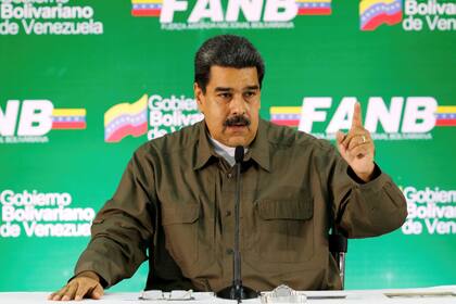 El supuesto intento de atentado enturbió aún más las relaciones; Caracas reclama que Bogotá entregue a Julio Borges, presunto autor; el líder colombiano se retiró de la Unasur