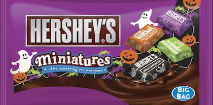 El surtido de chocolate y dulces con la temática Halloween es un clásico que regresa a la marca (Hershey's)