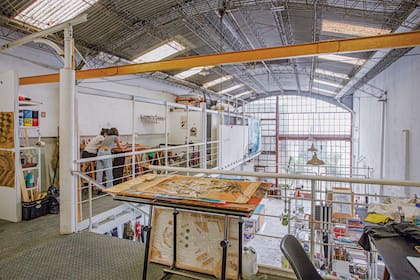 El taller Paz Soldán es una exmetalúrgica, en donde hoy trabajan más de 30 artistas de distintas disciplinas.