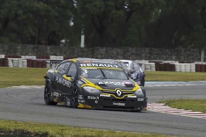 El tandilense se impuso en la apertura del campeonato; el campeón Ardusso (Fluence) y Werner (408) completaron el podio