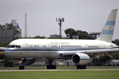 El Tango 01 (Boeing 757) voló sólo 418,30 horas y estuvo fuera de servicio 101 días.