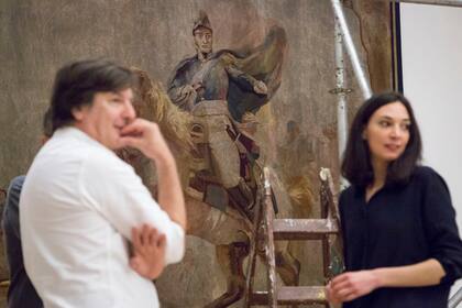 El director del Museo de Bellas Artes Andrés Duprat y la francesa Morgane Luquet Laforgue